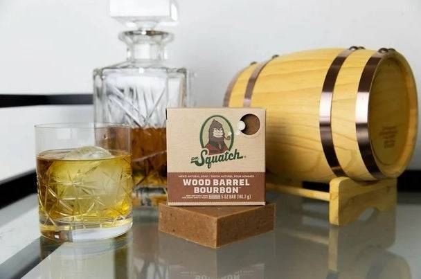 Dr. Squatch Men's Natural Soap Bar Wood Barrel Bourbon (141.7g)